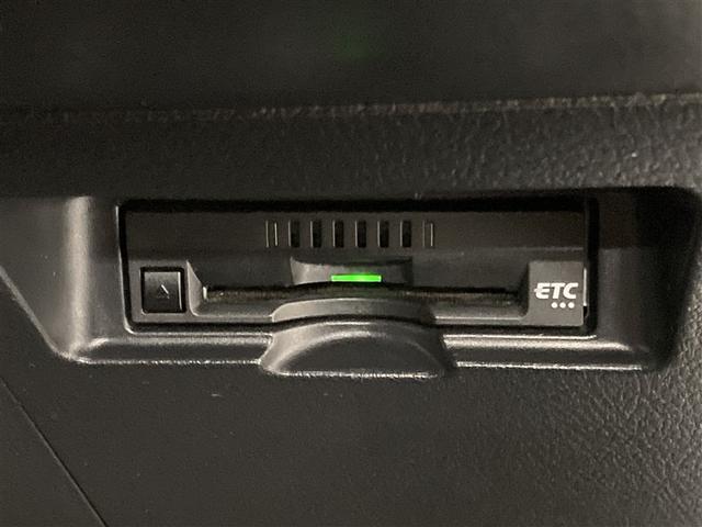 ヴィッツ ハイブリッドＵ　フルセグ　メモリーナビ　ＤＶＤ再生　ミュージックプレイヤー接続可　バックカメラ　衝突被害軽減システム　ＥＴＣ（20枚目）