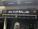 ハイブリッドＳ－Ｚ　ＤＶＤ再生　ミュージックプレイヤー接続可　後席モニター　バックカメラ　衝突被害軽減システム　ＥＴＣ　両側電動スライド　ＬＥＤヘッドランプ　乗車定員７人　３列シート　ワンオーナー（24枚目）