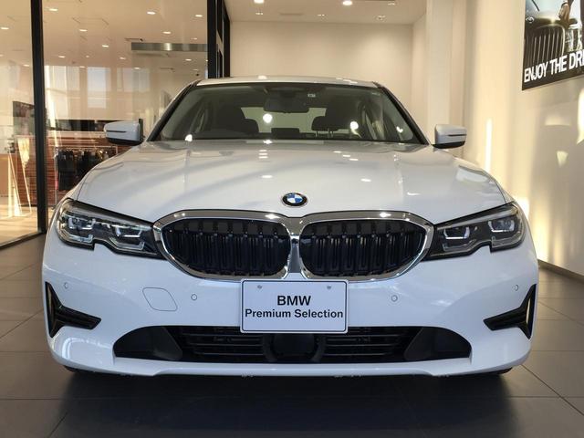 320d xDrive アクティブクルーズコントロール 電動シート Wエアコン 17AW 純正HDDナビ 衝突被害軽減ブレーキ コンフォートアクセス シートヒーター Bカメラ 前後センサー LEDヘッドライト ETC車載器(5枚目)