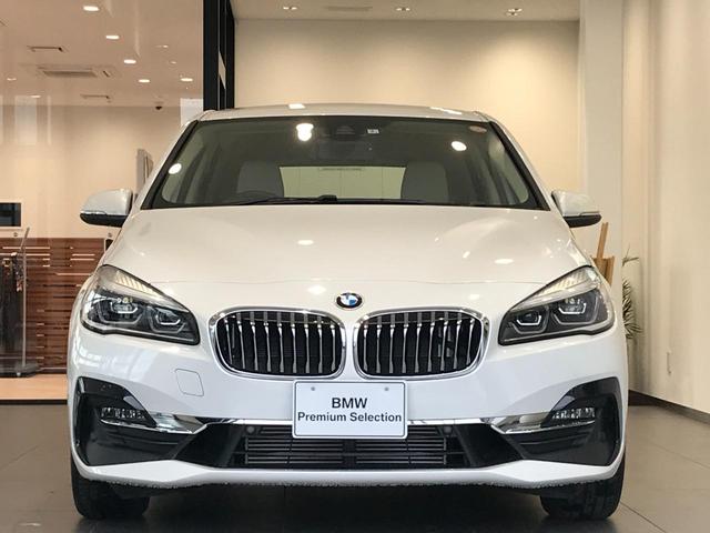 218dアクティブツアラー ラグジュアリー 弊社デモカー パーキングサポートPKG バックカメラ ACC 前後パークディスタンスコントロール コンフォートPKG シートヒーターオイスターレザーシート パーキングアシスト 純正17インチAW(5枚目)