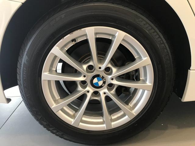 320d ワンオーナー LEDヘッドライト バックカメラ(PDC機能付き) ETC車載器 リアウインドウフィルム施工済み コンフォートアクセス アクティブクルーズコントロール メモリー機能付きパワーシート(39枚目)