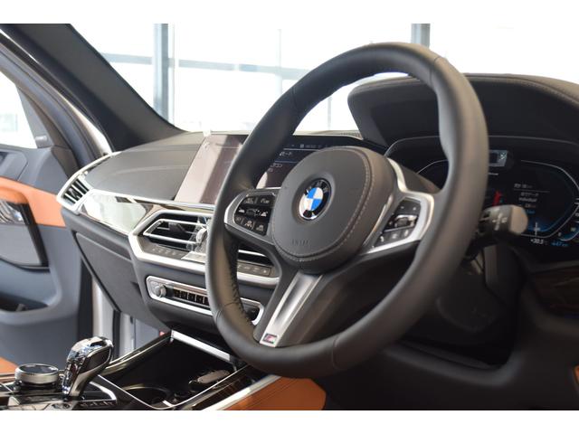 xDrive 45e Mスポーツ コニャックレザーシート 4席シートヒーター ジェスチャーコントロール ハーマンカードンサラウンドシステム 21インチアルミホイール クリスタルシフト 全周囲カメラ LEDヘッドライト Mブレーキ(15枚目)