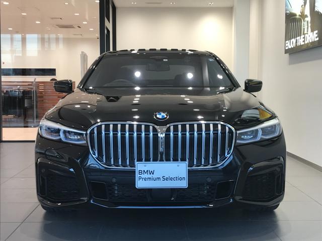 740i Mスポーツ ブラックレザーシート ワンオーナー ガラスサンルーフ BMWレーザーライト 全周囲カメラ ハーマンカードンスピーカー アクティブクルーズコントロール フルセグTV(5枚目)