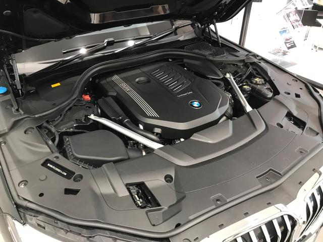 740i Mスポーツ ブラックレザーシート ワンオーナー ガラスサンルーフ BMWレーザーライト 全周囲カメラ ハーマンカードンスピーカー アクティブクルーズコントロール フルセグTV(16枚目)