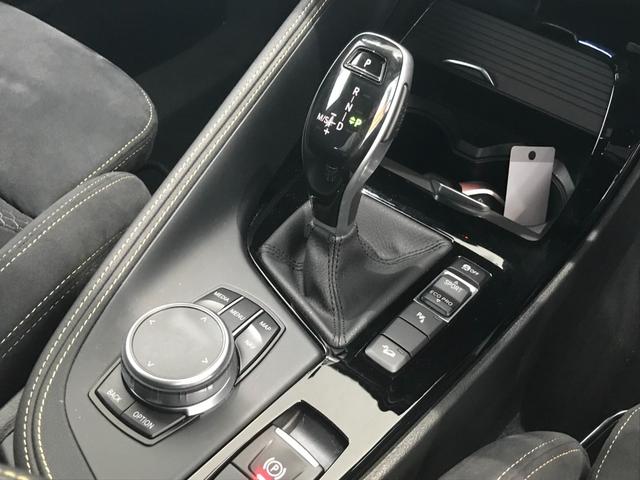 xDrive 20i MスポーツX アルカンターラクロスシート アドバンスドアクティブセーフティーパッケージ 電動テールゲート LEDヘッドライト 19インチアルミホイール タッチパネル式HDDナビゲーション(11枚目)