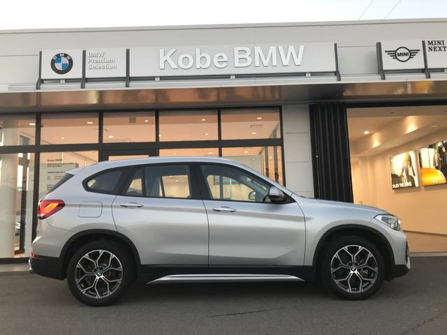 xDrive 18d xライン ハーフレザーシート LEDヘッドライト 電動テールゲート アンビエントライト 18インチアルミホイール タッチ式HDDナビゲーション 衝突被害軽減ブレーキ メモリー機能付き電動シート(7枚目)