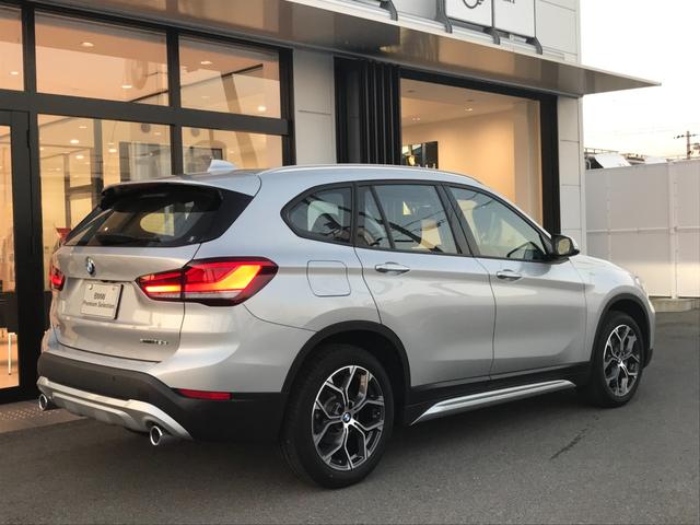 xDrive 18d xライン ハーフレザーシート LEDヘッドライト 電動テールゲート アンビエントライト 18インチアルミホイール タッチ式HDDナビゲーション 衝突被害軽減ブレーキ メモリー機能付き電動シート(8枚目)