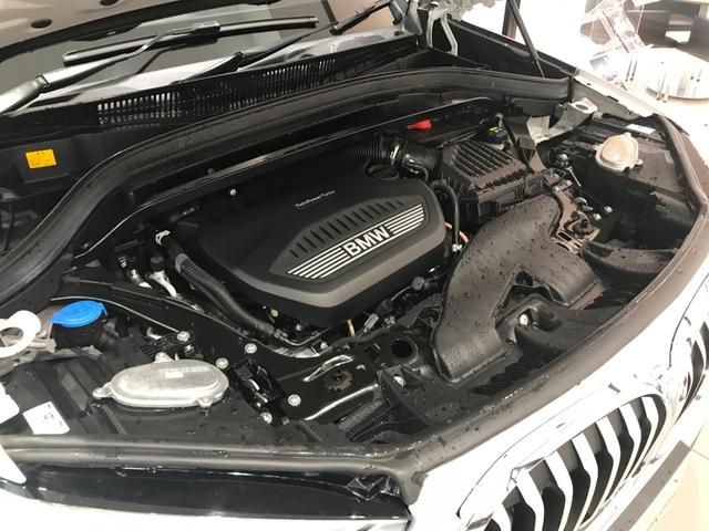 xDrive 18d xライン ハーフレザーシート LEDヘッドライト 電動テールゲート アンビエントライト 18インチアルミホイール タッチ式HDDナビゲーション 衝突被害軽減ブレーキ メモリー機能付き電動シート(16枚目)