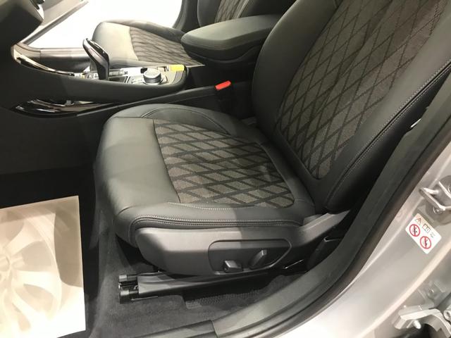 xDrive 18d xライン ハーフレザーシート LEDヘッドライト 電動テールゲート アンビエントライト 18インチアルミホイール タッチ式HDDナビゲーション 衝突被害軽減ブレーキ メモリー機能付き電動シート(50枚目)