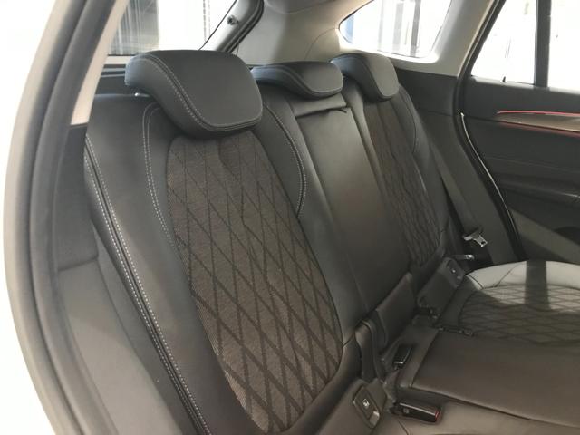 xDrive 18d xライン ハーフレザーシート LEDヘッドライト 電動テールゲート アンビエントライト 18インチアルミホイール タッチ式HDDナビゲーション 衝突被害軽減ブレーキ メモリー機能付き電動シート(53枚目)