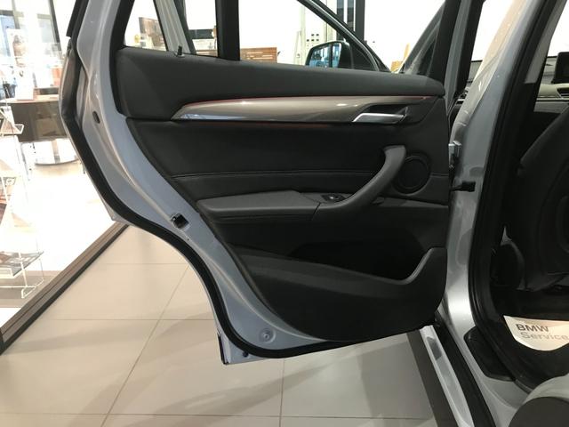 xDrive 18d xライン ハーフレザーシート LEDヘッドライト 電動テールゲート アンビエントライト 18インチアルミホイール タッチ式HDDナビゲーション 衝突被害軽減ブレーキ メモリー機能付き電動シート(57枚目)