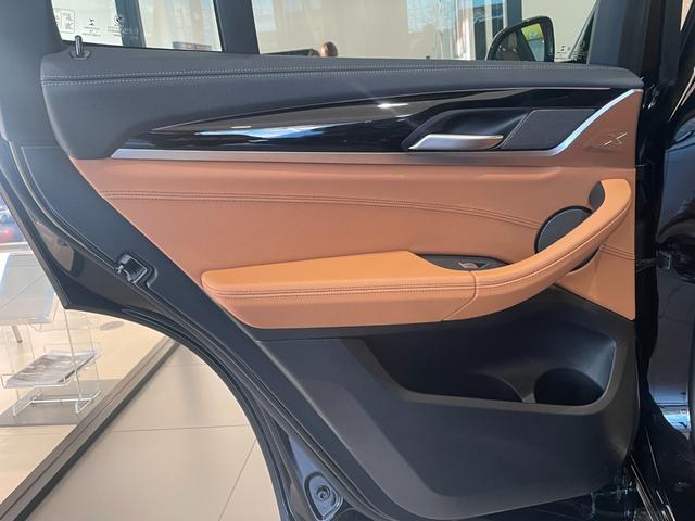 ミッドナイトエディション アンビエントライト 自社下取車 専用20インチアルミホイール コニャックレザーシート 全周囲カメラ 純正HDDナビ アクティブクルーズコントロール フルセグ地デジ 衝突被害軽減ブレーキ(57枚目)