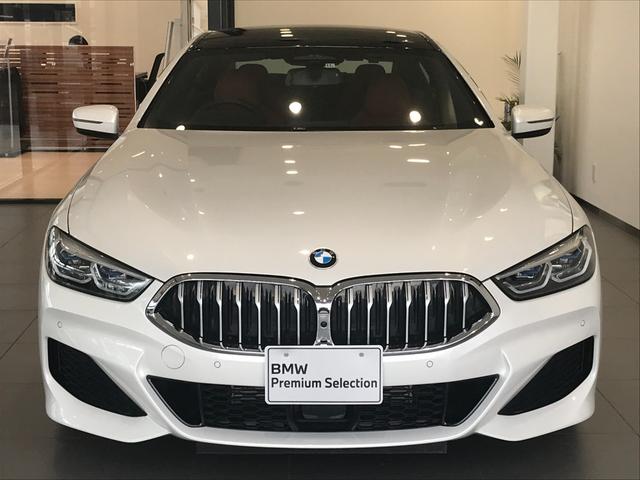 840d xDrive グランクーペ Mスポーツ フィオナレッドレザーシート サンルーフ レーザーライト ベンチレーションシート 電動リアゲート ヘッドアップディスプレイ 純正20インチAW クリスタルシフトノブ ハーマンカードン ワイヤレス充電(5枚目)
