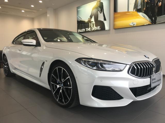 840d xDrive グランクーペ Mスポーツ フィオナレッドレザーシート サンルーフ レーザーライト ベンチレーションシート 電動リアゲート ヘッドアップディスプレイ 純正20インチAW クリスタルシフトノブ ハーマンカードン ワイヤレス充電(6枚目)