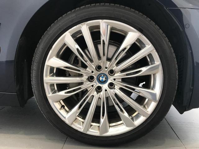 740eアイパフォーマンス エクセレンス HDDナビゲーション BMWレーザーライト 電動トランク アクティブクルーズコントロール インテリジェントセーフティー サンルーフ ヘッドアップディスプレイ 純正20インチアロイホイール ETC(38枚目)