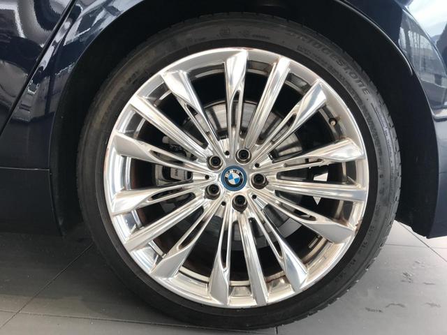 740eアイパフォーマンス エクセレンス HDDナビゲーション BMWレーザーライト 電動トランク アクティブクルーズコントロール インテリジェントセーフティー サンルーフ ヘッドアップディスプレイ 純正20インチアロイホイール ETC(41枚目)
