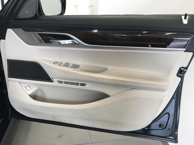740eアイパフォーマンス エクセレンス HDDナビゲーション BMWレーザーライト 電動トランク アクティブクルーズコントロール インテリジェントセーフティー サンルーフ ヘッドアップディスプレイ 純正20インチアロイホイール ETC(54枚目)