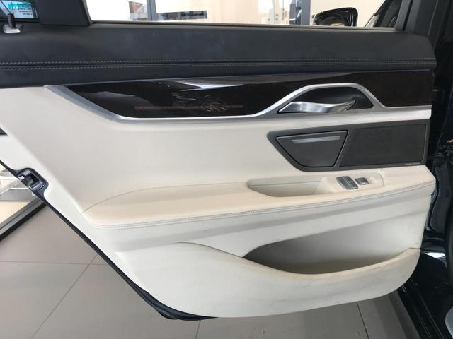 740eアイパフォーマンス エクセレンス HDDナビゲーション BMWレーザーライト 電動トランク アクティブクルーズコントロール インテリジェントセーフティー サンルーフ ヘッドアップディスプレイ 純正20インチアロイホイール ETC(57枚目)