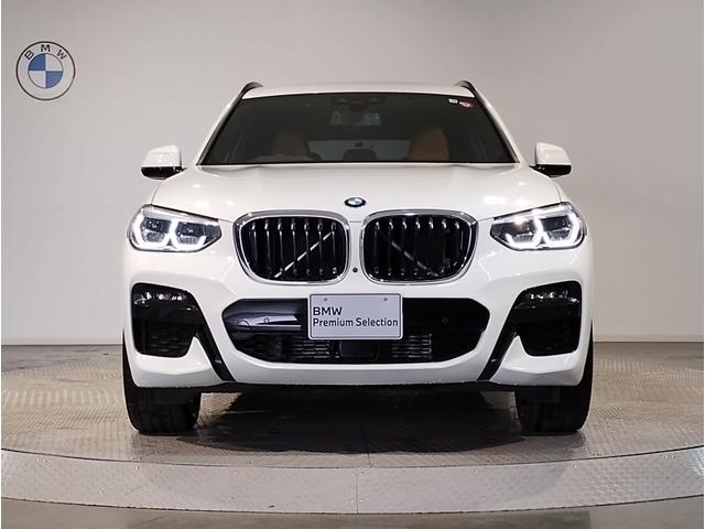 Ｘ３ ｘＤｒｉｖｅ　２０ｄ　Ｍスポーツハイラインパッケージ　１オーナー　コニャックレザーシート　シートヒーター　２０インチアルミホイール　アンビエントライト　リヤシートアジャスメント　ヘッドアップディスプレイ　全周囲カメラ　電動リアゲート　障害物センサー（5枚目）