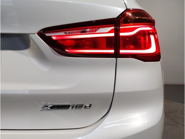 Ｘ１ ｘＤｒｉｖｅ　１８ｄ　ｘライン　ブラックレザーシート　シートヒーター　アドバンスドアクティブセーフティー　フロント電動シート　電動テールゲート　１８インチアルミホイール　社外地デジチューナー（63枚目）