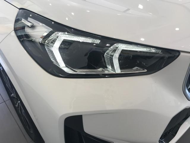 Ｘ１ ｓＤｒｉｖｅ　１８ｉ　Ｍスポーツ　弊社デモカー　ヘッドアップディスプレイ　１８インチアルミホイール　シートヒーター　電動パワーシート　電動リアゲート　　全周囲カメラ　全周囲センサー　アクティブクルーズコントロール　パドルシフト　ＥＴＣ（60枚目）