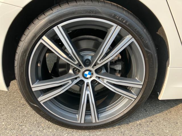 ３シリーズ ３１８ｉ　Ｍスポーツ　エディションシャドー　デモレンタ　ＡＣＣ　　レーンチェンジウォーニング　１９ＡＷ　ヘッドアップディスプレイ　パーキングアシストプラス　電動シート　シートヒーター　ＬＥＤライト　ＨＤＤナビ　ワイヤレスチャージング（42枚目）