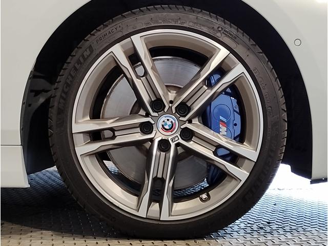 １シリーズ Ｍ１３５ｉ　ｘＤｒｉｖｅ　デビューパッケージ　アルカンターラコンビシート　アクティブクルーズコントロール　パドルシフト　Ｍシートベルト　バックカメラ　前後障害物センサー　ワイヤレス充電　アダプティブＭサス　電動リアゲート（39枚目）