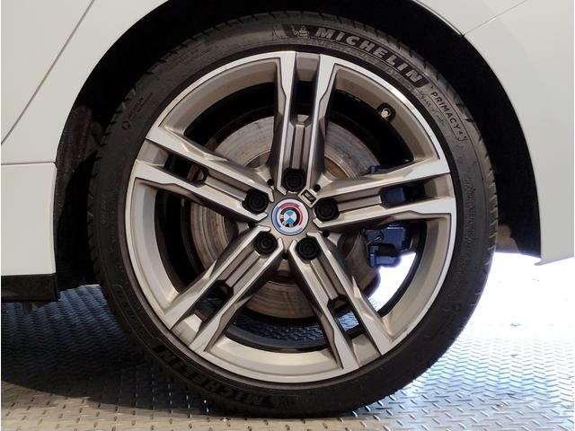 １シリーズ Ｍ１３５ｉ　ｘＤｒｉｖｅ　デビューパッケージ　アルカンターラコンビシート　アクティブクルーズコントロール　パドルシフト　Ｍシートベルト　バックカメラ　前後障害物センサー　ワイヤレス充電　アダプティブＭサス　電動リアゲート（41枚目）