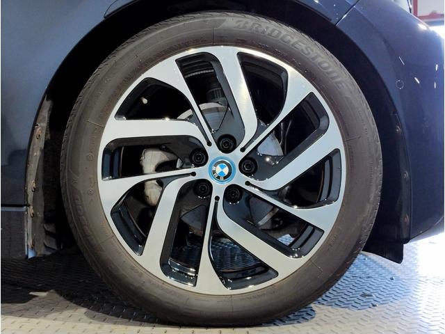 アウトバーンの走行を見据えたＢＭＷの足回りは高い走行性能にこだわりが御座います。