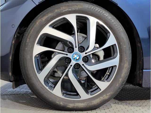 中古車のため、若干の小傷等がついてしまったホイールも御座います。修理も可能で御座いますので、気になる方はお気軽にお申し付けくださいませ。