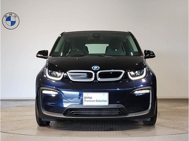 ＢＭＷでは古くから４つのリングが伝統のヘッドライトで御座います。