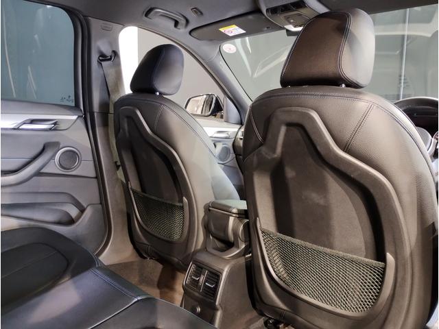 シートに深く腰掛けることが出来るため、長距離ドライブでも快適で疲れにくいです。