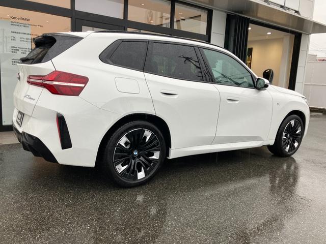 Ｘ３ ２０ｄ　ｘＤｒｉｖｅ　Ｍスポーツ　デモレンタ　ドライビングアシストプロフェッショナル　ＡＣＣ　パーキングアシストプラス　ｈａｒｍａｎ／ｋａｒｄｏｎ　純正２０ＡＷ　地デジ　アダプティブＬＥＤヘッドライト　ヘッドアップディスプレイ（8枚目）