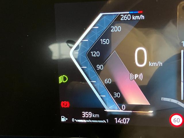 Ｘ３ ２０ｄ　ｘＤｒｉｖｅ　Ｍスポーツ　デモレンタ　ドライビングアシストプロフェッショナル　ＡＣＣ　パーキングアシストプラス　ｈａｒｍａｎ／ｋａｒｄｏｎ　純正２０ＡＷ　地デジ　アダプティブＬＥＤヘッドライト　ヘッドアップディスプレイ（32枚目）