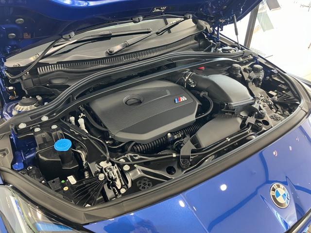 1シリーズ M135 xDrive 弊社元デモカーアルカンタラ/ヴェガンザコンビネーション ハーマンカードンスピーカー 19インチアルミホイール 電動リアゲート Mステッチシートベルト アクティブクルーズコントロール(16枚目)