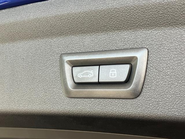1シリーズ M135 xDrive 弊社元デモカーアルカンタラ/ヴェガンザコンビネーション ハーマンカードンスピーカー 19インチアルミホイール 電動リアゲート Mステッチシートベルト アクティブクルーズコントロール(30枚目)