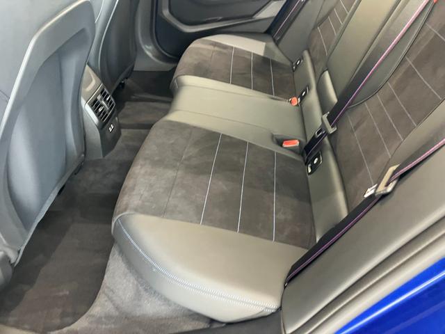 1シリーズ M135 xDrive 弊社元デモカーアルカンタラ/ヴェガンザコンビネーション ハーマンカードンスピーカー 19インチアルミホイール 電動リアゲート Mステッチシートベルト アクティブクルーズコントロール(52枚目)