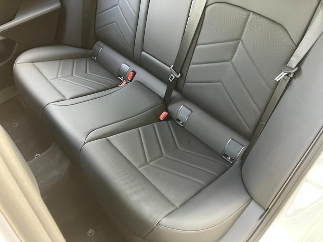 5シリーズ 523d xDriveツーリング Mスポーツ 弊社デモレンタ 黒革 クリスタルシフト コンフォートドライビングPKG 20AW アクティブステアリング アダプティブサスペンション ACC ドライビングアシスト ヘッドアップディスプレイ(51枚目)