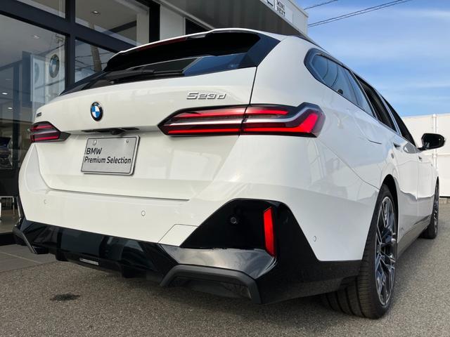 5シリーズ 523d xDriveツーリング Mスポーツ 弊社デモレンタ 黒革 クリスタルシフト コンフォートドライビングPKG 20AW アクティブステアリング アダプティブサスペンション ACC ドライビングアシスト ヘッドアップディスプレイ(66枚目)