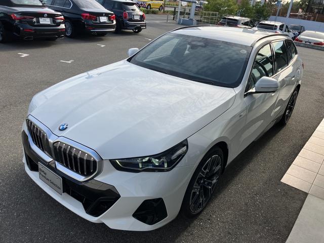 5シリーズ 523d xDriveツーリング Mスポーツ 弊社デモレンタ 黒革 クリスタルシフト コンフォートドライビングPKG 20AW アクティブステアリング アダプティブサスペンション ACC ドライビングアシスト ヘッドアップディスプレイ(68枚目)