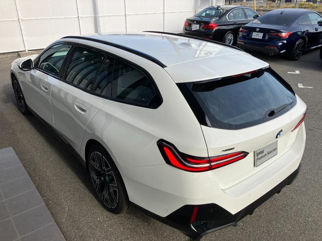 5シリーズ 523d xDriveツーリング Mスポーツ 弊社デモレンタ 黒革 クリスタルシフト コンフォートドライビングPKG 20AW アクティブステアリング アダプティブサスペンション ACC ドライビングアシスト ヘッドアップディスプレイ(69枚目)