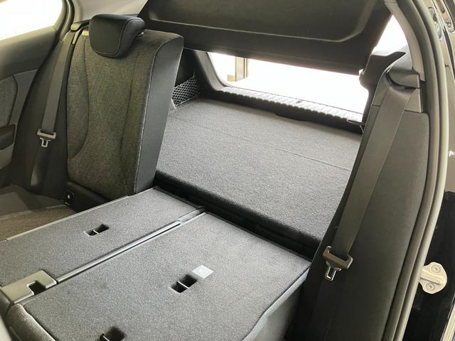 トランク使用方法により、分割にシートをアレンジすることが可能です。