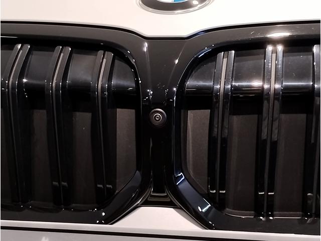 3シリーズ 318i Mスポーツ 弊社デモレンタ ブラックレザーシート 19インチアロイホイール ブラックキドニーグリル シートヒーター アクティブクルーズコントロール ヘッドアップディスプレイ 後退アシスト パーキングアシスト(25枚目)