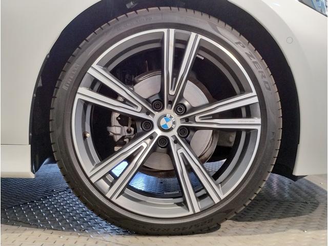 3シリーズ 318i Mスポーツ 弊社デモレンタ ブラックレザーシート 19インチアロイホイール ブラックキドニーグリル シートヒーター アクティブクルーズコントロール ヘッドアップディスプレイ 後退アシスト パーキングアシスト(41枚目)