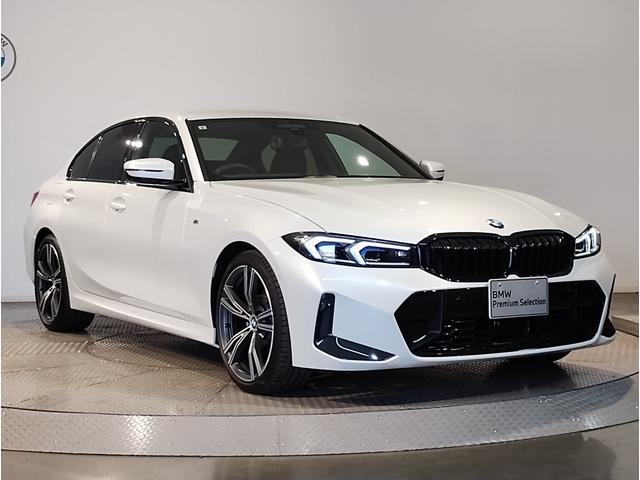 3シリーズ 318i Mスポーツ 弊社デモレンタ ブラックレザーシート 19インチアロイホイール ブラックキドニーグリル シートヒーター アクティブクルーズコントロール ヘッドアップディスプレイ 後退アシスト パーキングアシスト(61枚目)