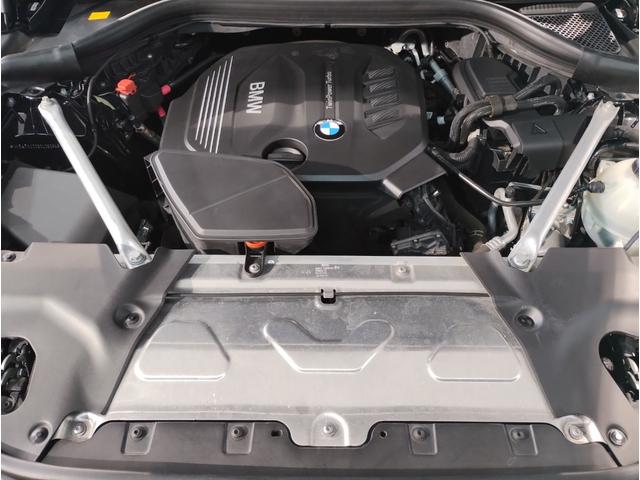 【ご納車前点検】ＢＭＷ認定中古車は１００項目の箇所を徹底的にチェック致します。機械的な箇所や電気系、コンピューターなどをご納車前に点検、交換基準に達した部品は全て新品に修理返品した後にご納車致します！