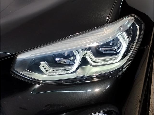 ＢＭＷでは古くから４つのリングが伝統のヘッドライトで御座います。