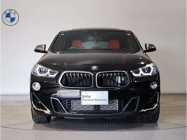X2 M35i 2年保証 マグマレッドレザー パノラマガラスサンルーフ アクティブクルーズコントロール ヘッドアップディスプレイ 20インチアルミホイール パドルシフト セレクトパッケージ シートヒーター ETC(5枚目)