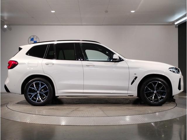 X3 xDrive 20d Mスポーツ 自社下取り車 ワンオーナー モカ革 ハーマンカードン パノラマSR リアシートアジャストメント 19AW ステアリングヒーター シートヒーター ベンチレーション ACC セレクトPKG パドルシフト(7枚目)