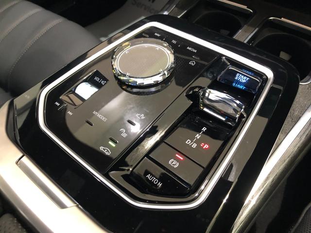 �y�V�t�g�z�X�|�[�e�B�[�����ɂ߂��Ȃ߂炩�ȃV�t�g�`�F���W���\�ŁA���K�ȃN���[�W���O����_�C�i�~�b�N�ȑ���܂ŁA���܂��܂ȉ^�]�X�^�C���ɓK���������܂��B